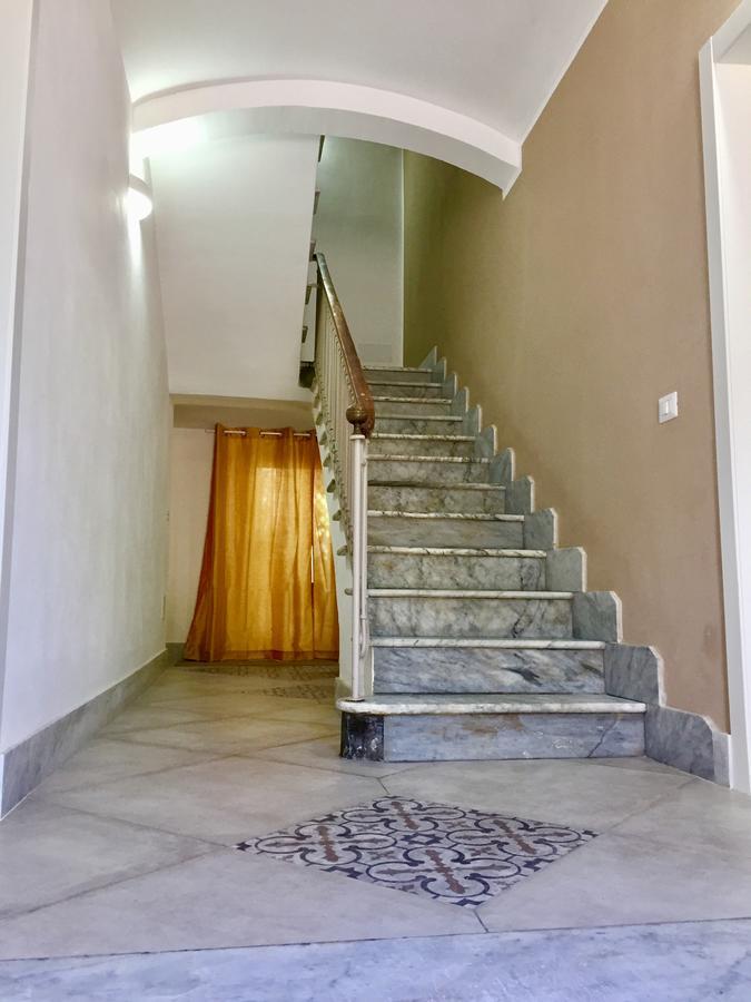 Bed and Breakfast Angioy 18 Сассари Экстерьер фото