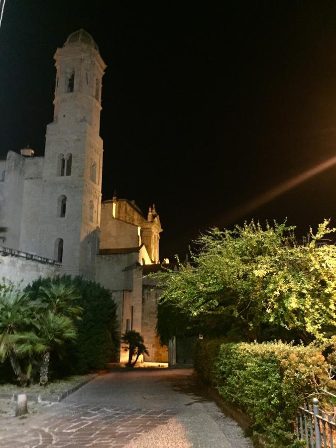 Bed and Breakfast Angioy 18 Сассари Экстерьер фото